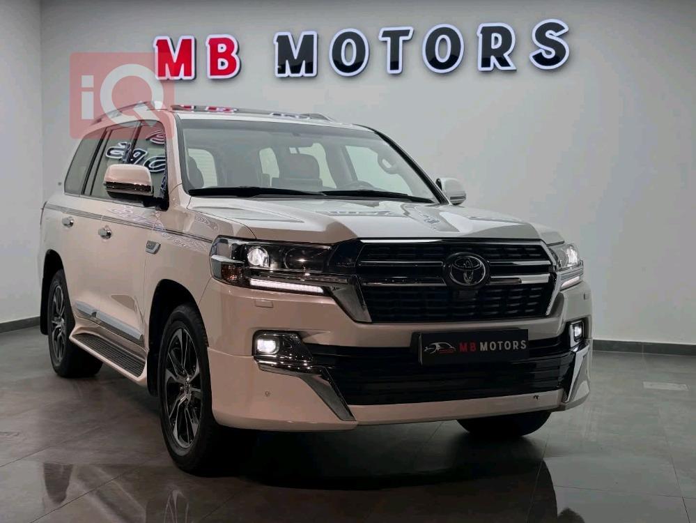 تويوتا لاندكروزر